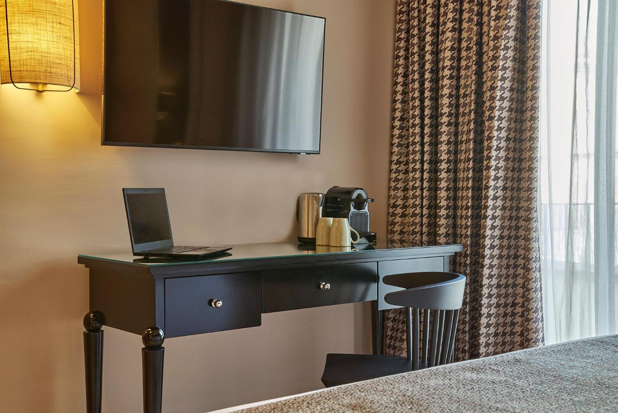 Hesperia Barri Gòtic Hotel 3*
