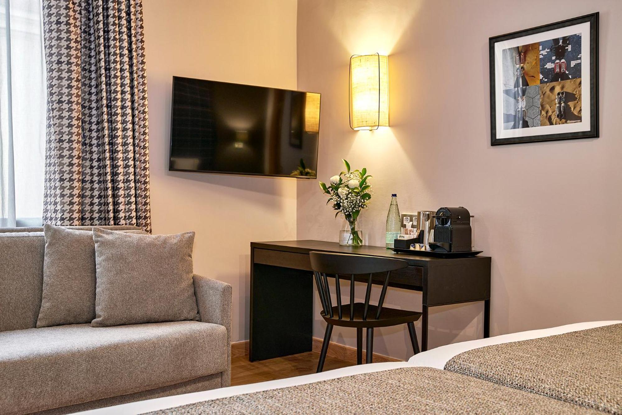Hesperia Barri Gòtic 3*